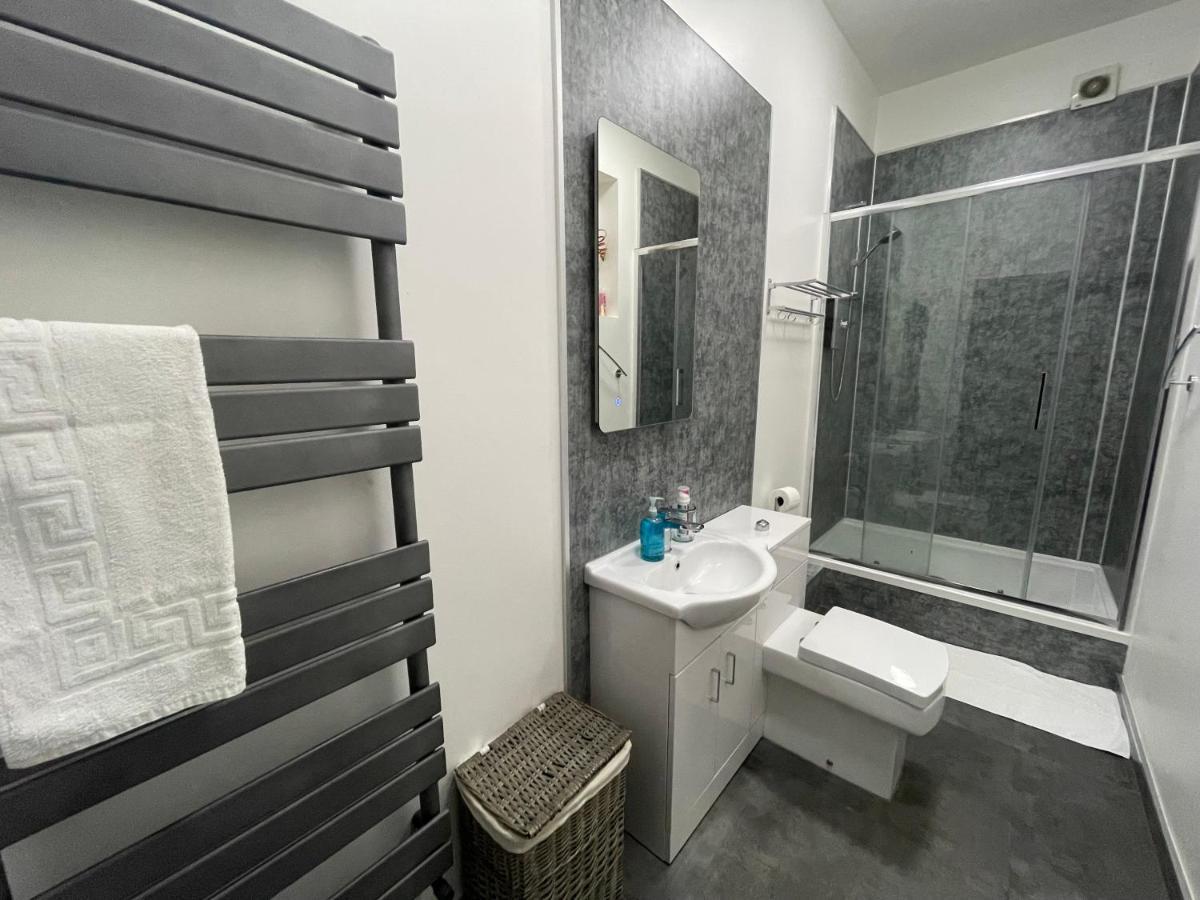 Premier 2 Bed Flat C Διαμέρισμα Broxburn Εξωτερικό φωτογραφία